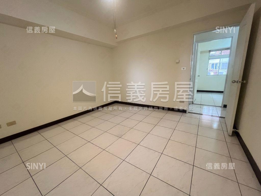 大家築三房車位三陽台房屋室內格局與周邊環境