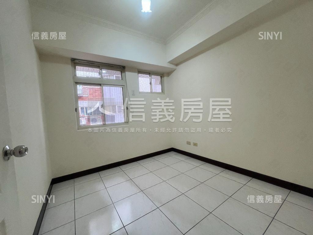 大家築三房車位三陽台房屋室內格局與周邊環境