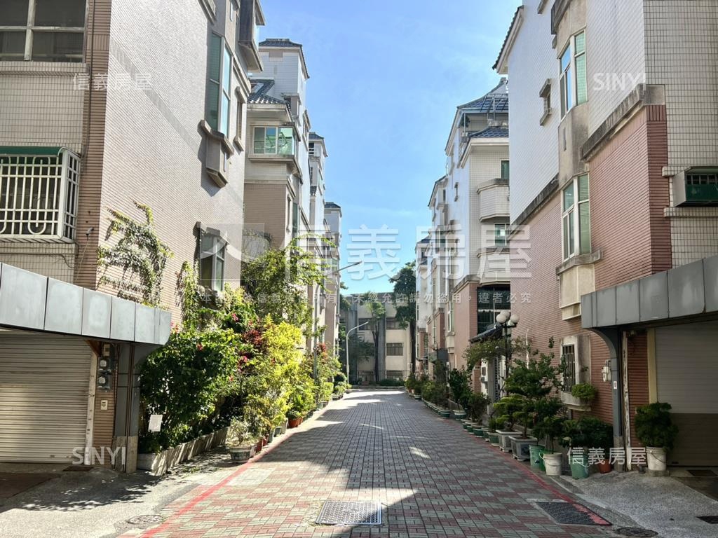 北區摯愛雙車墅房屋室內格局與周邊環境