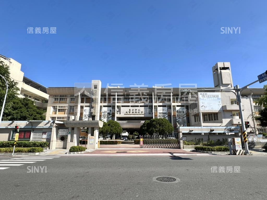 北區摯愛雙車墅房屋室內格局與周邊環境