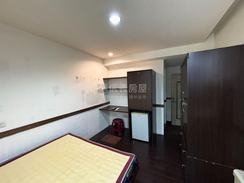 興大康橋收租套房房屋室內格局與周邊環境