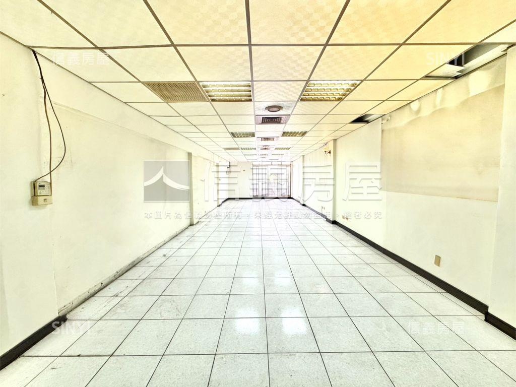 樹孝稀有４樓騎樓式透店房屋室內格局與周邊環境