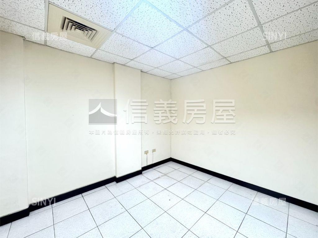 樹孝稀有４樓騎樓式透店房屋室內格局與周邊環境