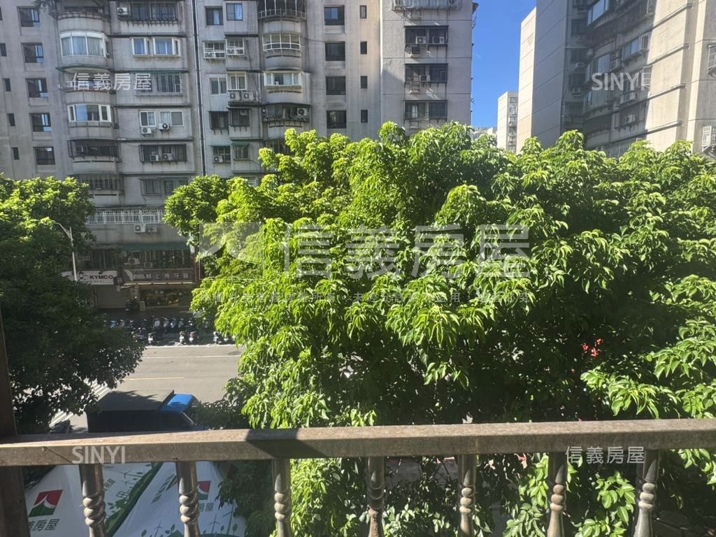 興安稀有樹梢景觀房屋室內格局與周邊環境