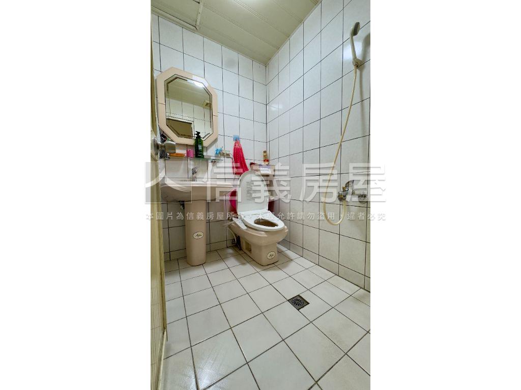 稀有！公園綠寶石電梯三房房屋室內格局與周邊環境