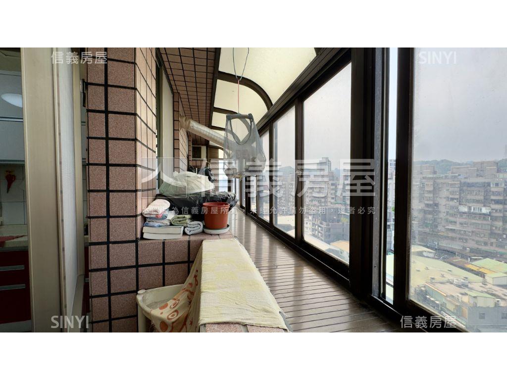 稀有！公園綠寶石電梯三房房屋室內格局與周邊環境