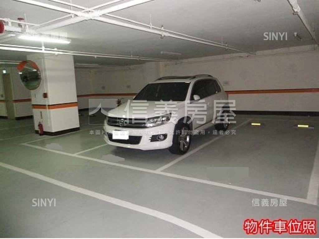 近港墘捷運人潮店面房屋室內格局與周邊環境