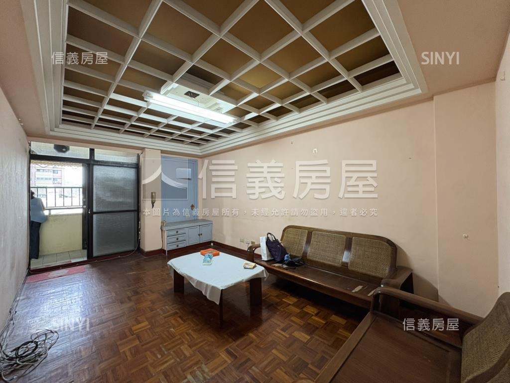 近ＳＯＧＯ朝南大空間公寓房屋室內格局與周邊環境