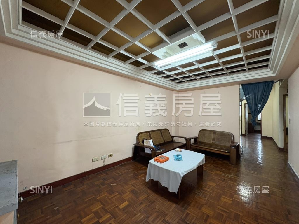 近ＳＯＧＯ朝南大空間公寓房屋室內格局與周邊環境