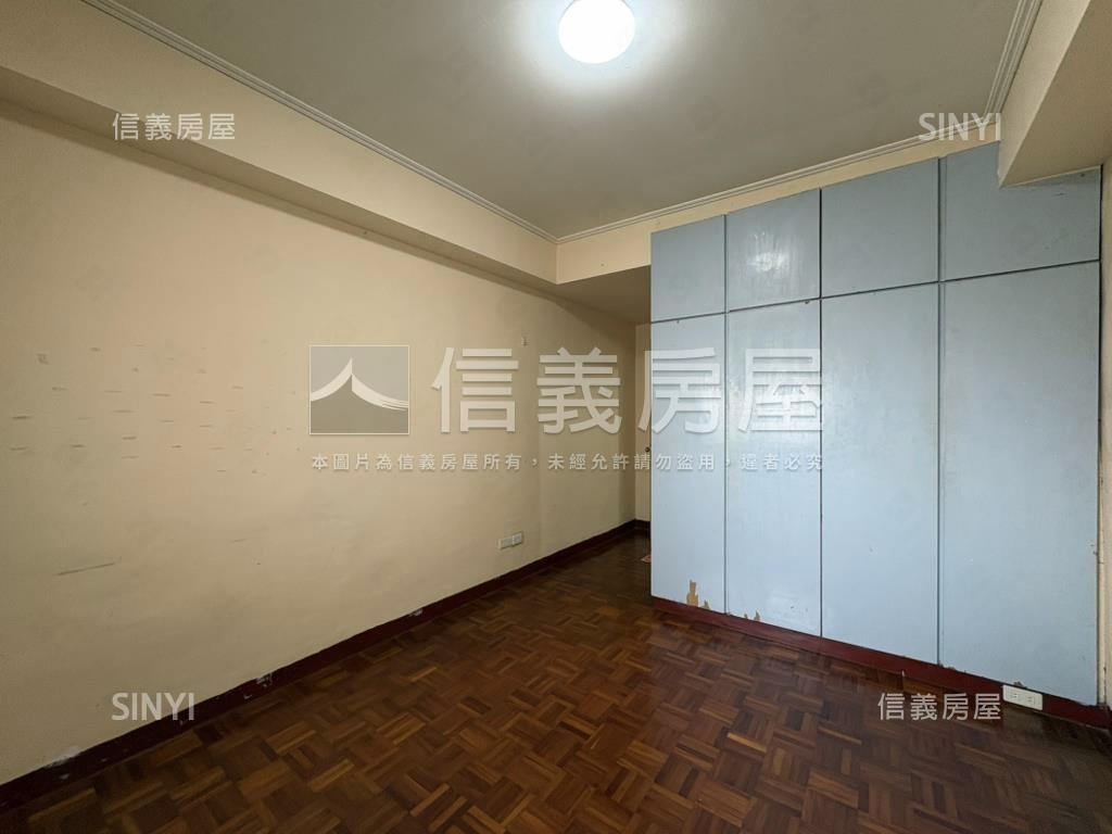 近ＳＯＧＯ朝南大空間公寓房屋室內格局與周邊環境