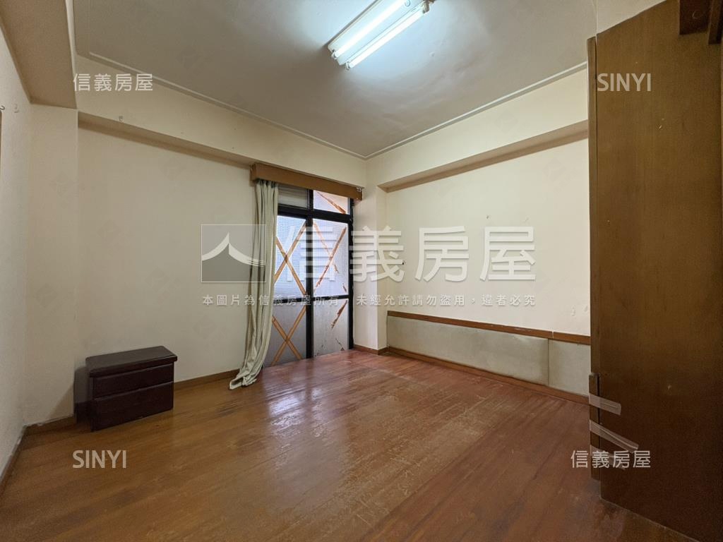 近ＳＯＧＯ朝南大空間公寓房屋室內格局與周邊環境