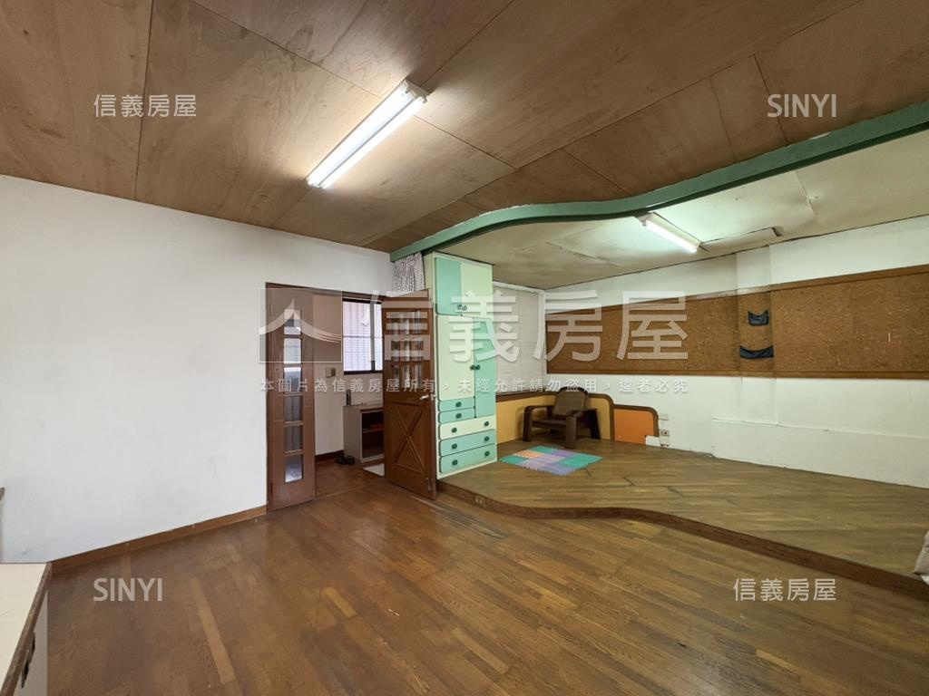近ＳＯＧＯ朝南大空間公寓房屋室內格局與周邊環境
