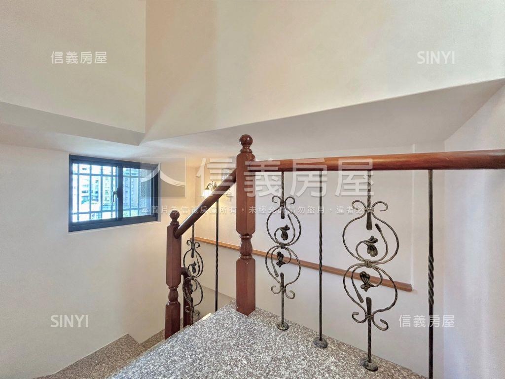 近香山運動館社區型透天房屋室內格局與周邊環境