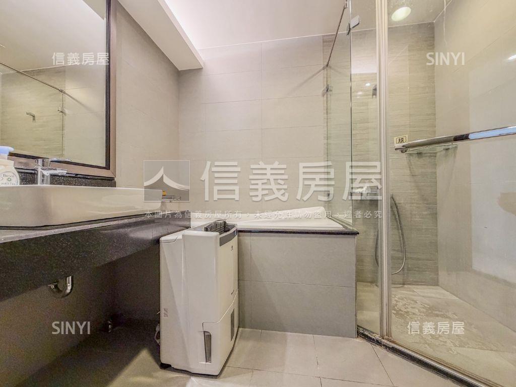 河堤康朋街河景美三房房屋室內格局與周邊環境