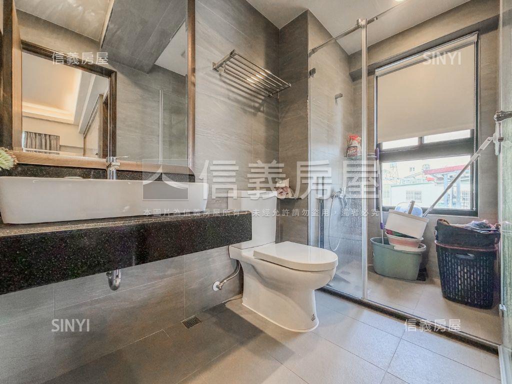 河堤康朋街河景美三房房屋室內格局與周邊環境