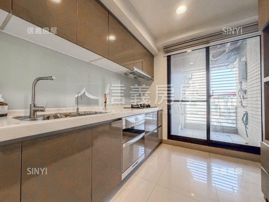 河堤康朋街河景美三房房屋室內格局與周邊環境