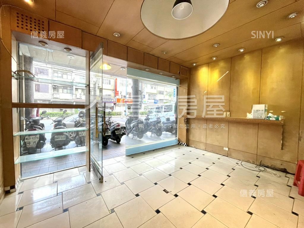 北新正路邊透天房屋室內格局與周邊環境