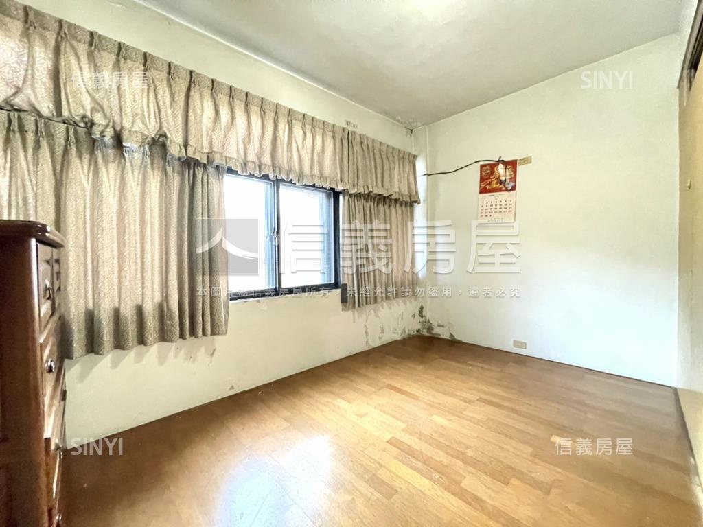 北新正路邊透天房屋室內格局與周邊環境