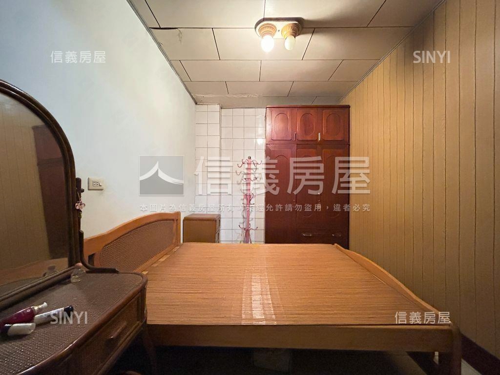 北新正路邊透天房屋室內格局與周邊環境