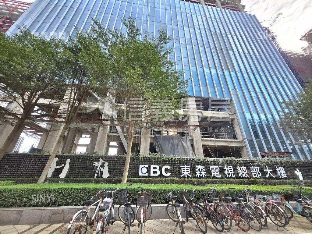 冠德捷運共構挑高名宅房屋室內格局與周邊環境