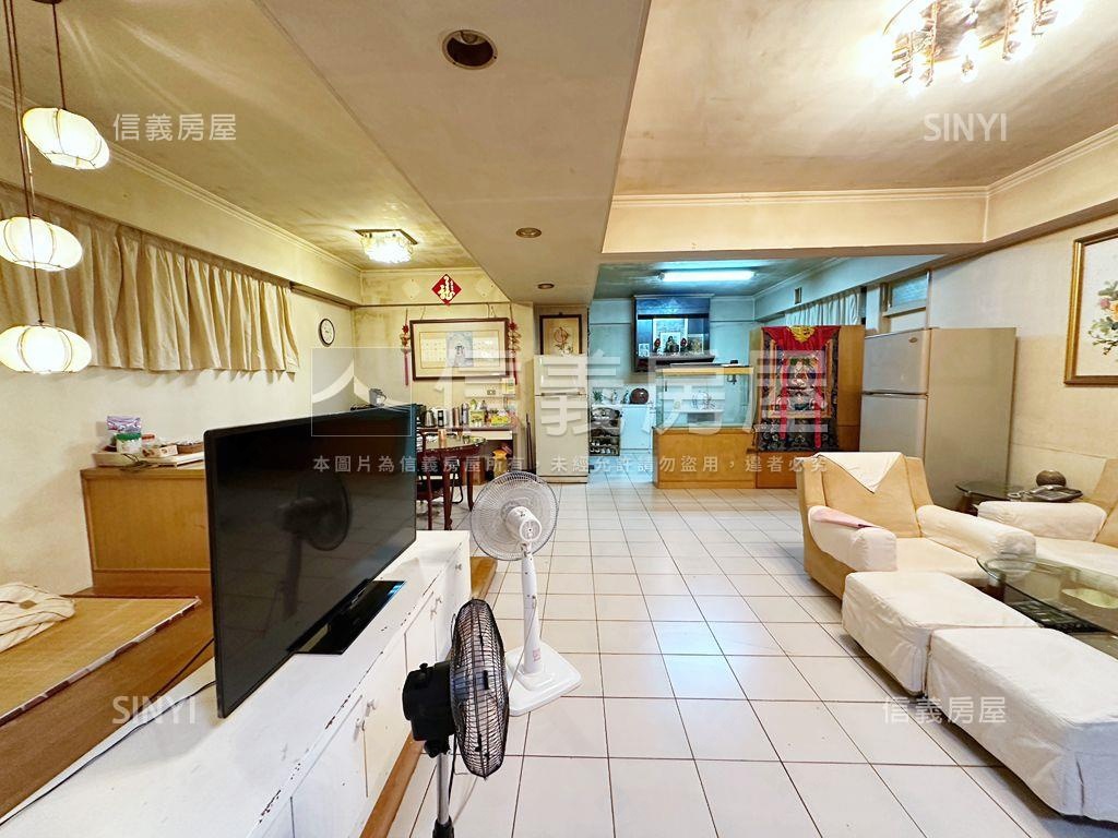 正福和路傳家黃金公寓二樓房屋室內格局與周邊環境