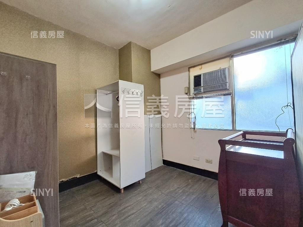 專任！近一中興中國宅三房房屋室內格局與周邊環境