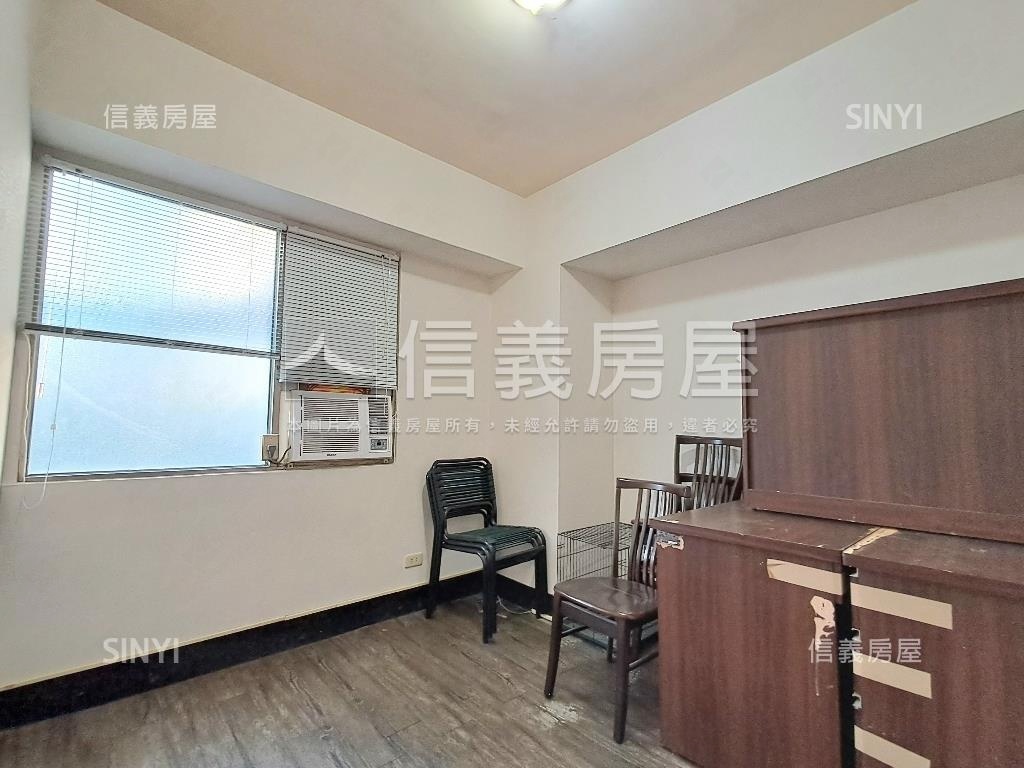 專任！近一中興中國宅三房房屋室內格局與周邊環境