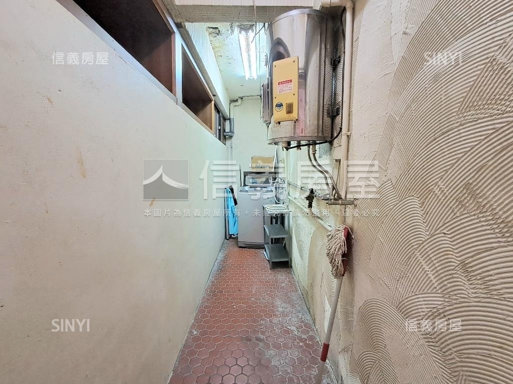 專任！近一中興中國宅三房房屋室內格局與周邊環境