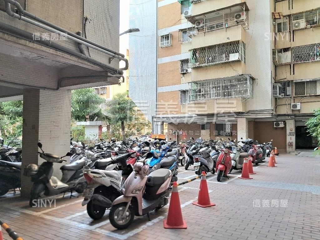 專任一中商圈興中國宅三房房屋室內格局與周邊環境