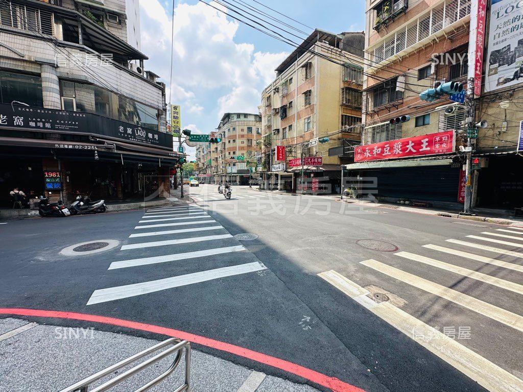 新海路。正港金店面房屋室內格局與周邊環境