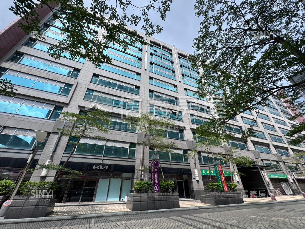 新莊輔大收租方正廠辦房屋室內格局與周邊環境