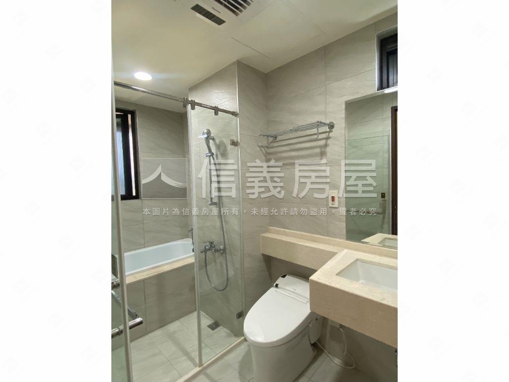 南方莊園四房高樓景觀戶房屋室內格局與周邊環境