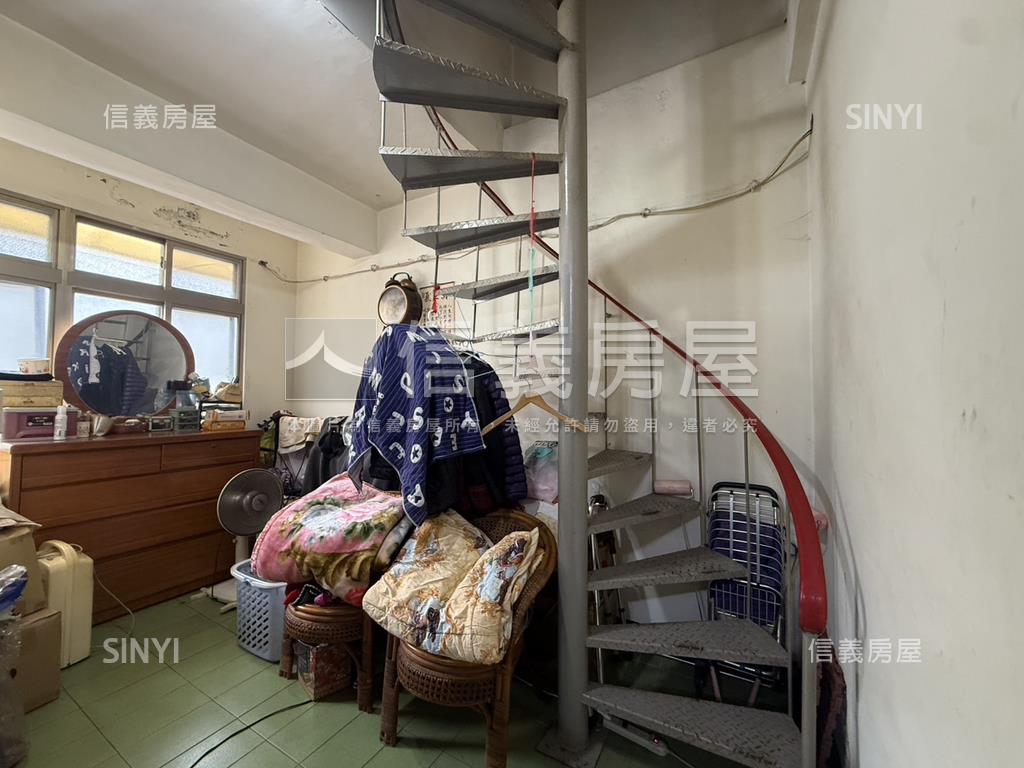 小資機能美公寓房屋室內格局與周邊環境