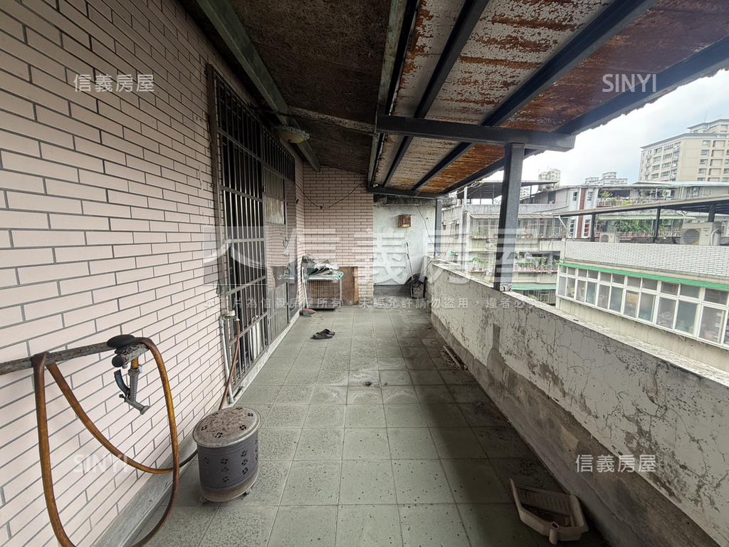 小資機能美公寓房屋室內格局與周邊環境
