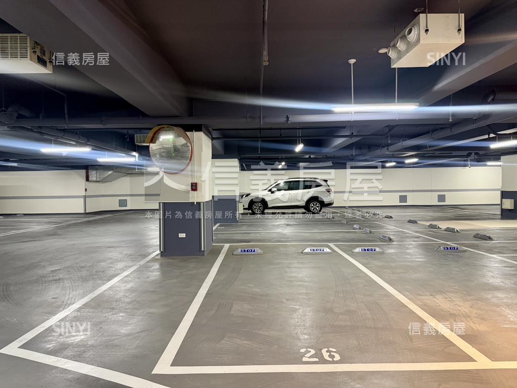 安家蔵玉標準兩房坡平車位房屋室內格局與周邊環境