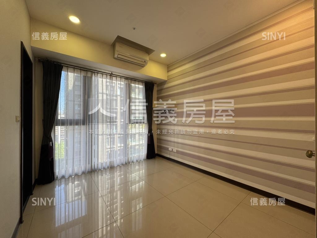 精美新世紀３房車位房屋室內格局與周邊環境