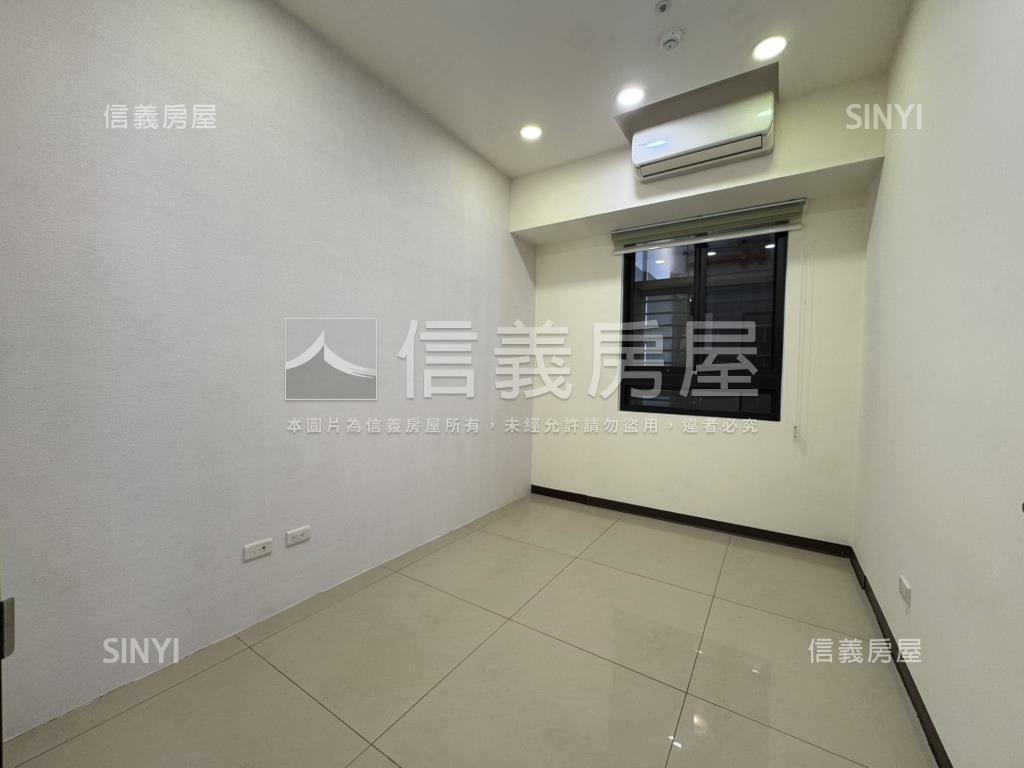 精美新世紀３房車位房屋室內格局與周邊環境