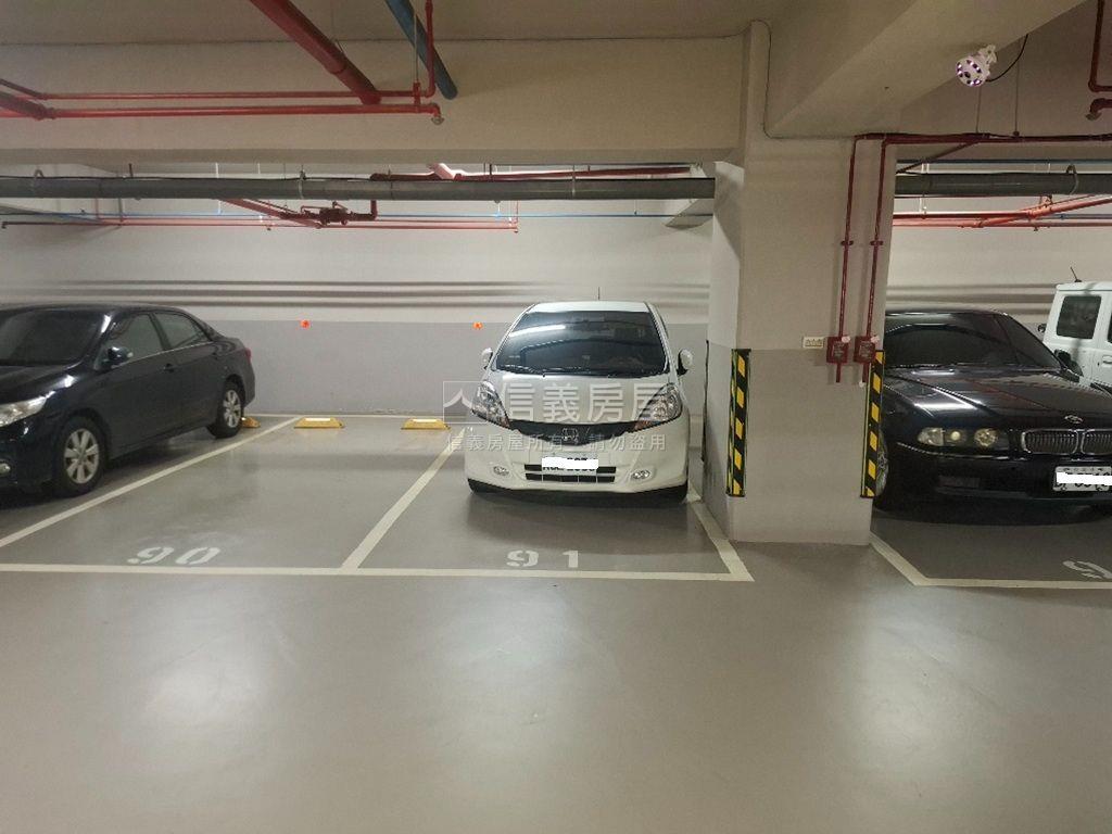 敦南觀止四房雙車位房屋室內格局與周邊環境