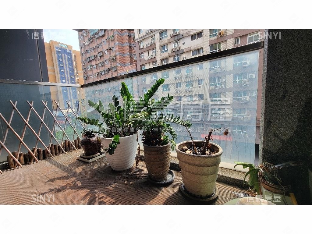 專約昇捷逸品四房車位房屋室內格局與周邊環境
