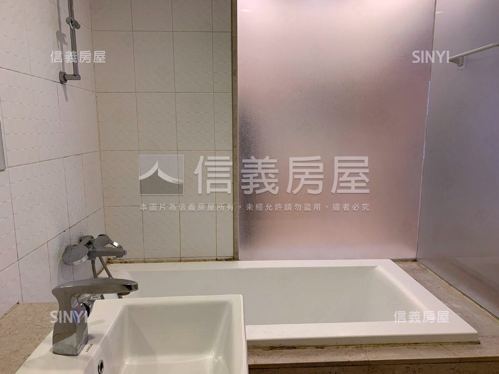 三上時上高樓採光戶房屋室內格局與周邊環境