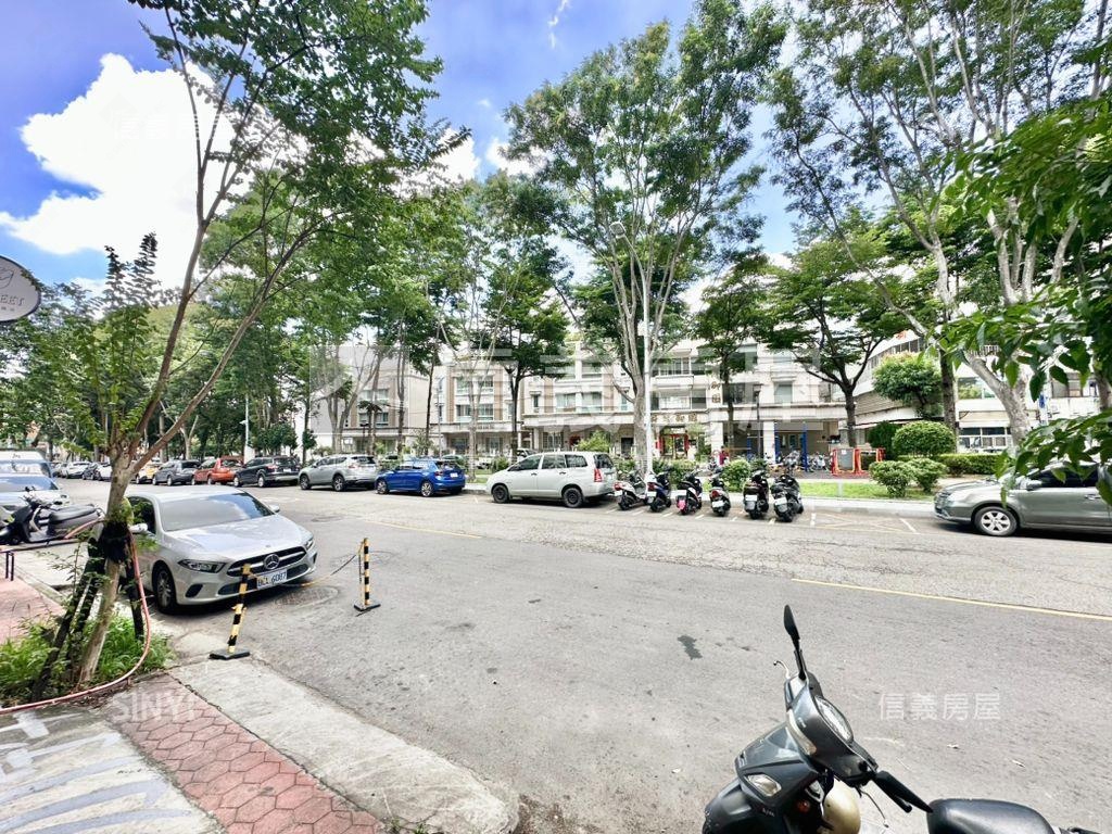 正梅川東路近育德路讚透天房屋室內格局與周邊環境