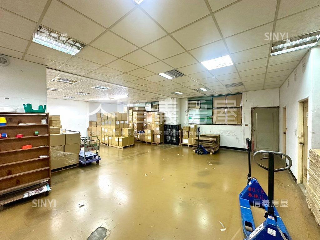泰山Ａ６五角大廈辦工廠辦房屋室內格局與周邊環境
