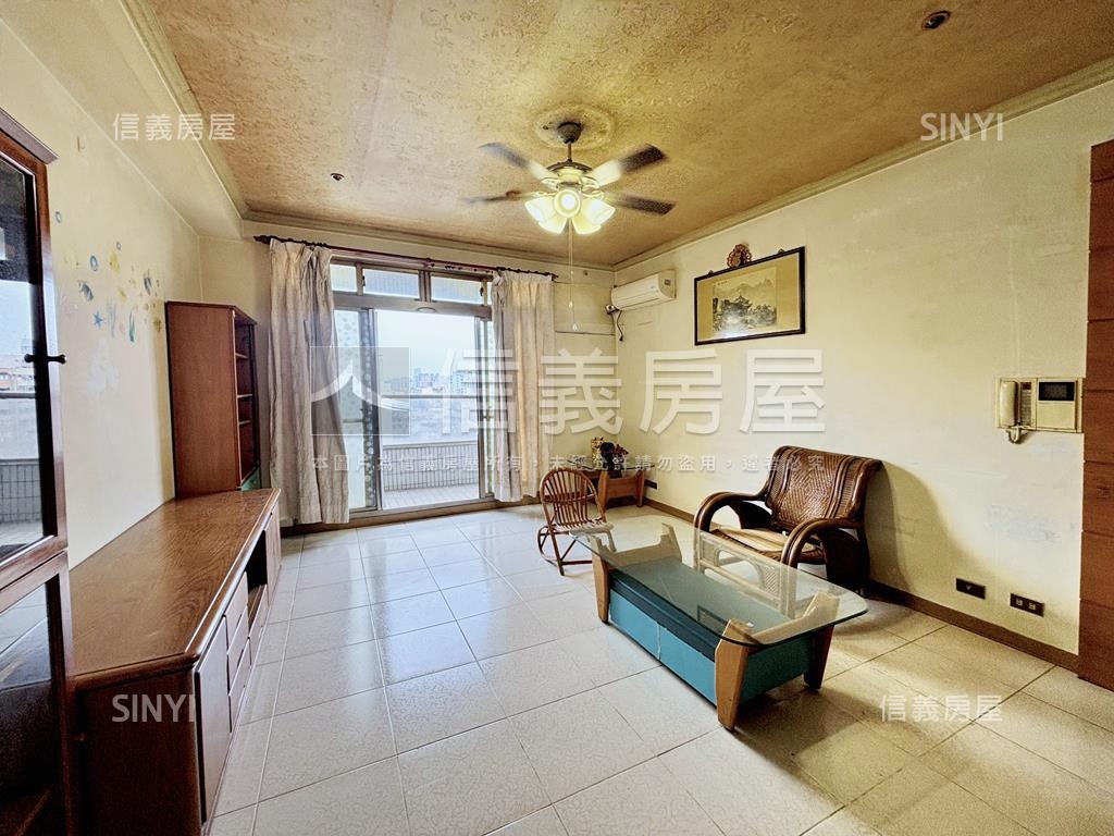 首購北區國泰高樓三房平車房屋室內格局與周邊環境