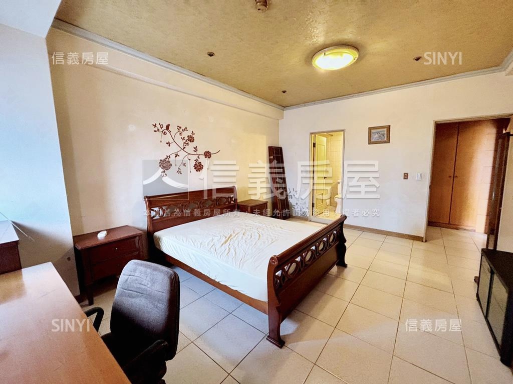 首購北區國泰高樓三房平車房屋室內格局與周邊環境