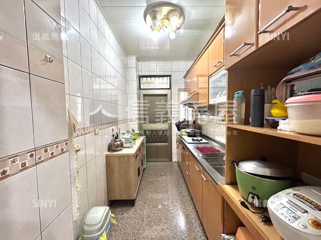 近豐富公園｜優質臨路透天房屋室內格局與周邊環境