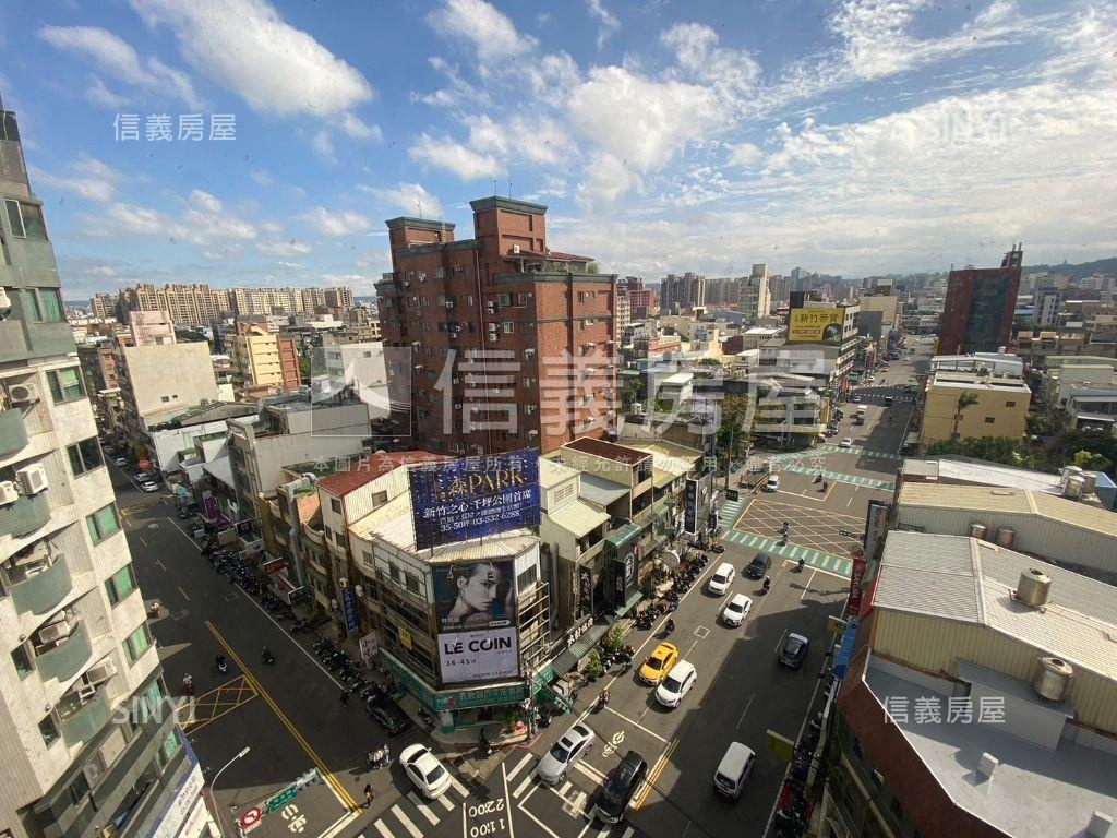 近巨城三民學區辦公室Ｂ房屋室內格局與周邊環境