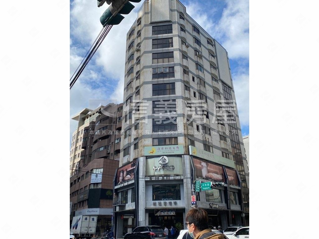 近巨城三民學區辦公室Ｂ房屋室內格局與周邊環境