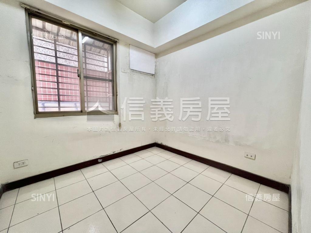 近中興大學三房平車房屋室內格局與周邊環境