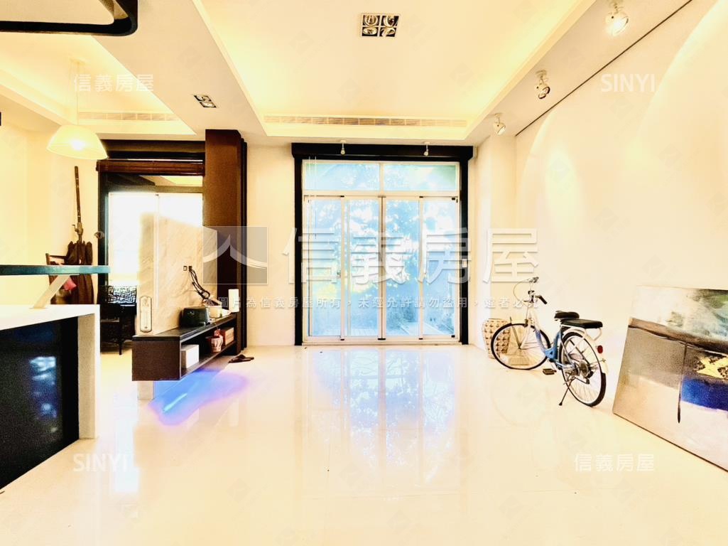 鄉村ＶＩＬＬＡ景觀庭院房屋室內格局與周邊環境