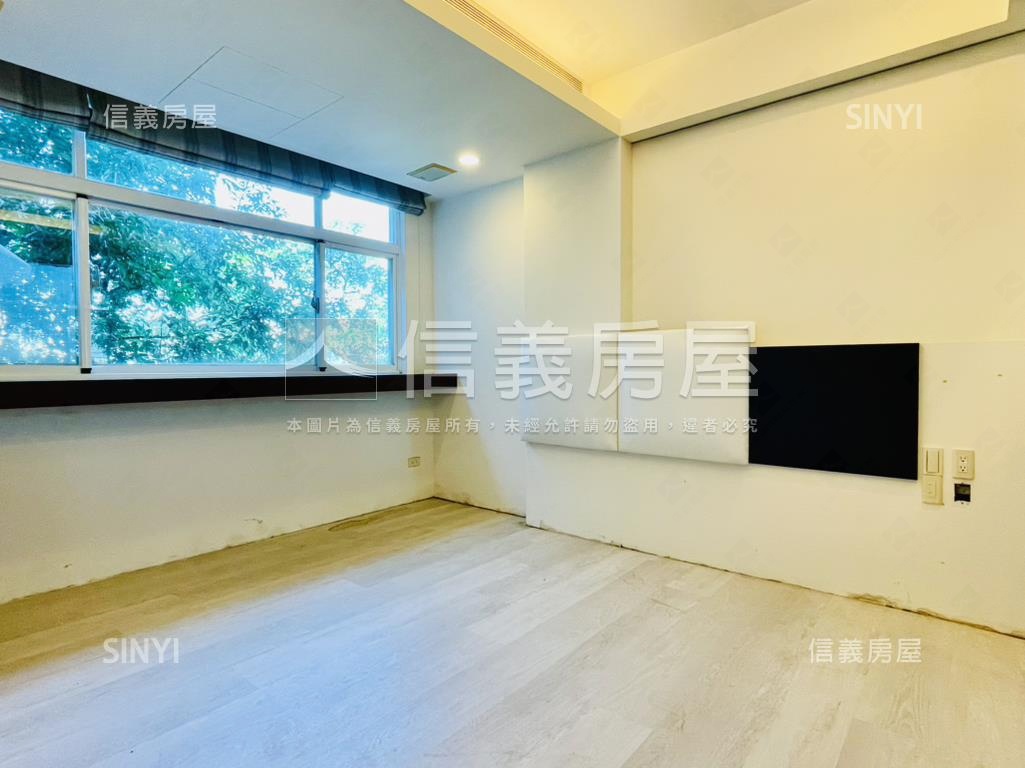 鄉村ＶＩＬＬＡ景觀庭院房屋室內格局與周邊環境